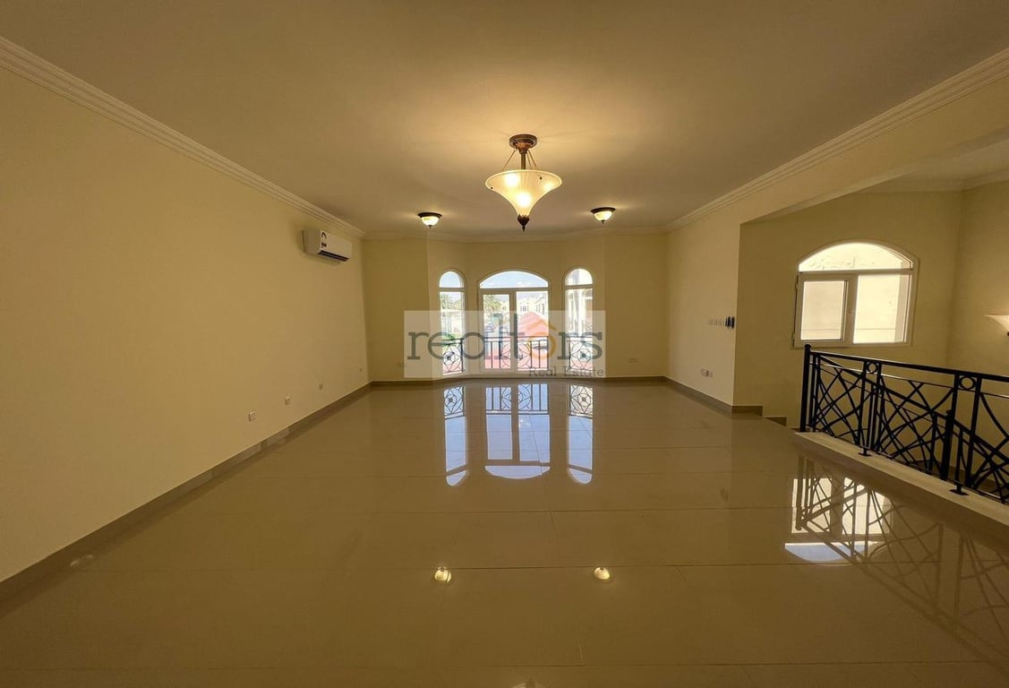 3 BR SF Villa Apartment For Rent ! . - Apartment in Bu Hamour Street