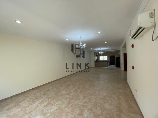 3 Bedroom+Maid room Villa Ain Khaled/Exclude bills - Compound Villa in Ain Khaled