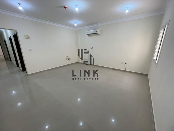 2 Masters Beds / Unfurnished/ Old Airport - Apartment in Old Airport Road