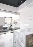 Showroom with Partitioned Working Areas - ShowRoom in Ammar Bin Yasser Street