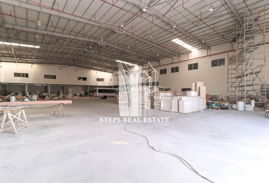 4000 Sqm Warehouse + 30 Labour rooms for rent