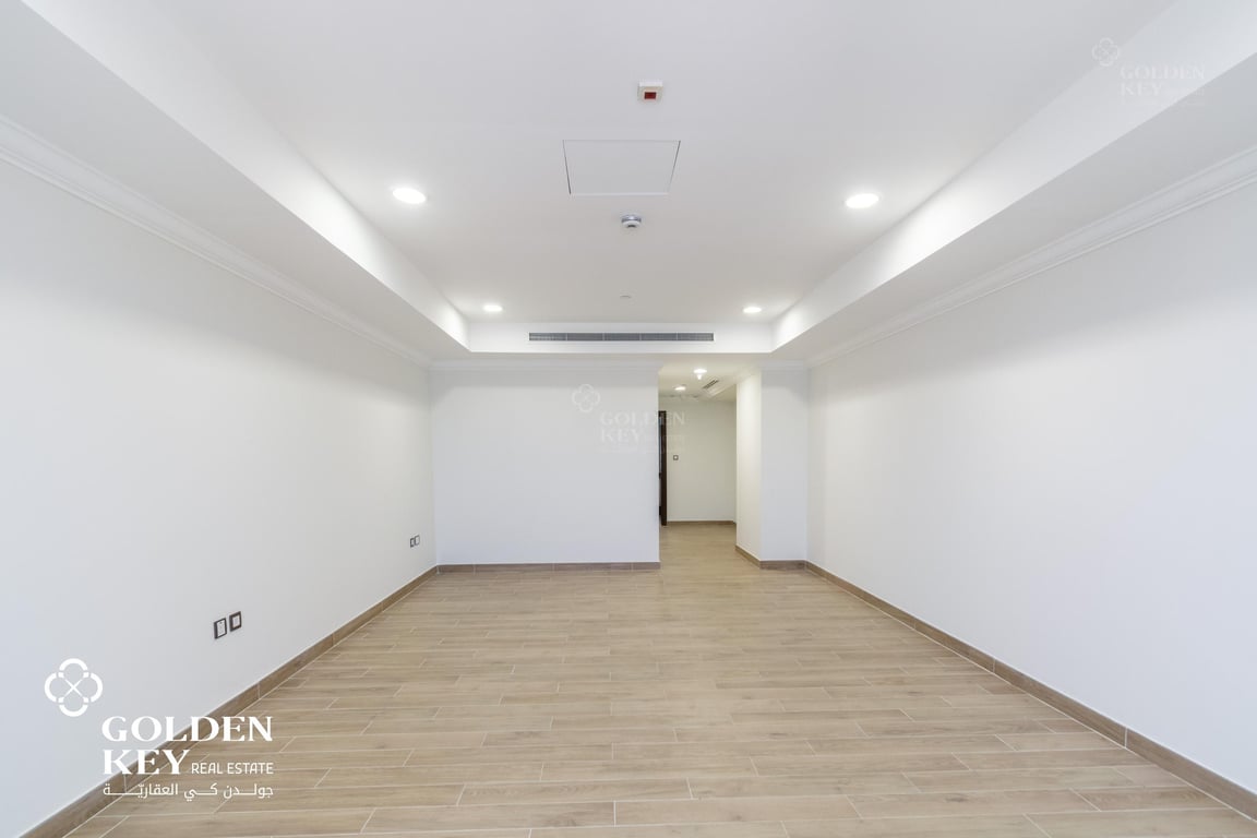Bright Space ✅ Large Layout | +1 Month Grace - Apartment in Porto Arabia
