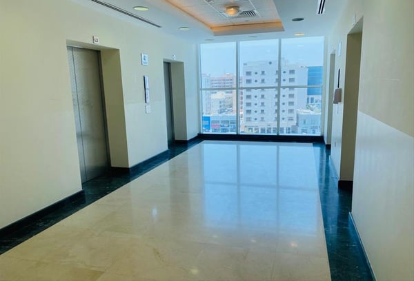 78 Sqm Partitioned Office Available In Old Airport - Office in Beverly Hills Garden