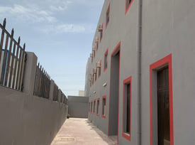 Warehouse with Labor camp for rent - Warehouse in Birkat Al Awamer