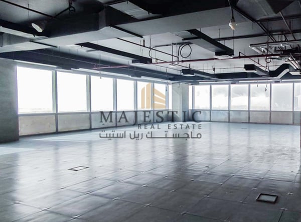 Decent Office Space w/ Incredible View of Lusail - Office in The E18hteen