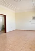 5 Bedroom villa for bachelors - No Commission - Villa in Al Rawda Street