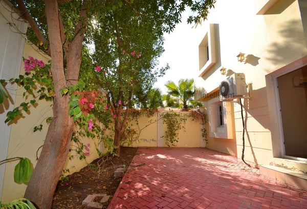 3 Bedroom Compound Villa | Utilities Included - Compound Villa in Old Airport Road