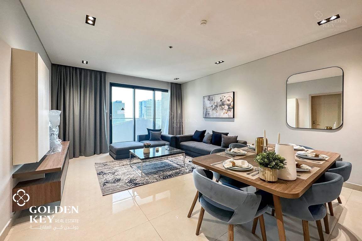 Urban Living | Large Layout | High Floor - Apartment in Marina District