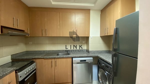 Two bedrooms apartment FF with balcony  - rented - Apartment in Fox Hills