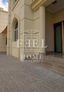 Stunning 5 Bedroom Villa withing a Family Compound - Villa in Al Hilal West