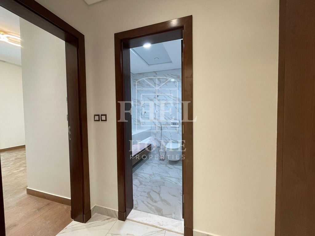 BRAND NEW 1 BED | SEMI FURNISHED IN VB - Apartment in Viva Bahriyah