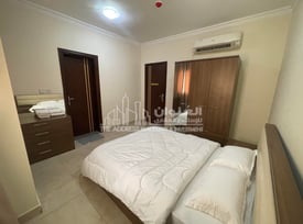 Prime Metro Living: FF | 1 Master Bedroom - Apartment in Salaja Street