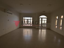 Great Value | 5 Bedroom Compound Villa for Sale - Villa in Umm Abirieh