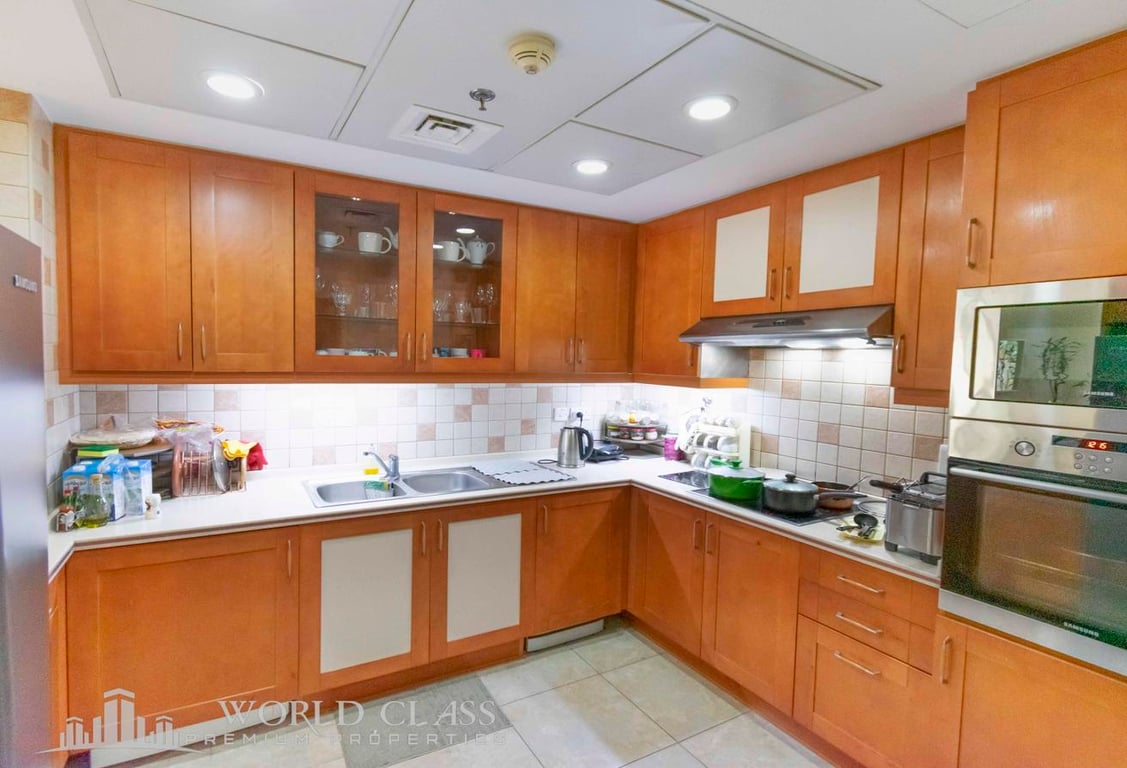 Exceptionally Spacious 2 br FF apartment