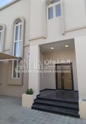 Modern 7-BR Residence: Sleek and Stylish - Villa in Bu Hamour Street
