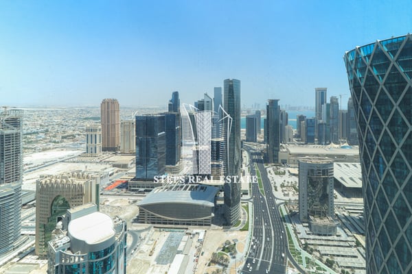 Open Space Office with City View@Palm Tower - Office in Palm Tower B