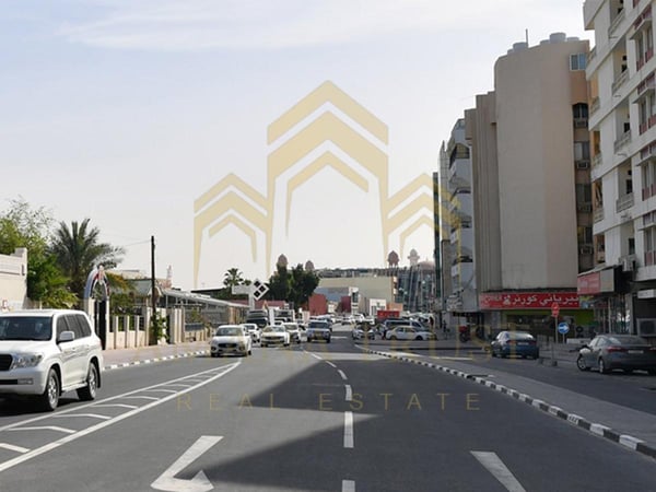 Near to All, Semi Furnished 2 Bedroom in Al Nasr - Apartment in Souk Merqab