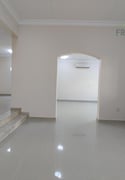 Luxury 5BHK U/F Villa in Compound For Family - Compound Villa in Al Thumama