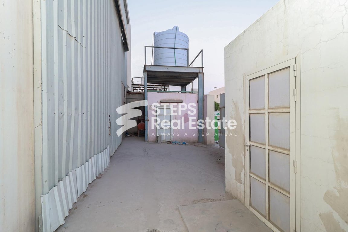 450-SQM Well-maintained Warehouse l Industrial - Warehouse in Industrial Area