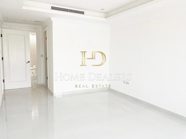 Amazing 4BR + Maids Room Duplex in Porto Arabia - Townhouse in West Porto Drive