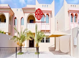 1 MONTH FREE | COZY 5 BDR VILLA | GREEN COMPOUND - Villa in Al Hanaa Street