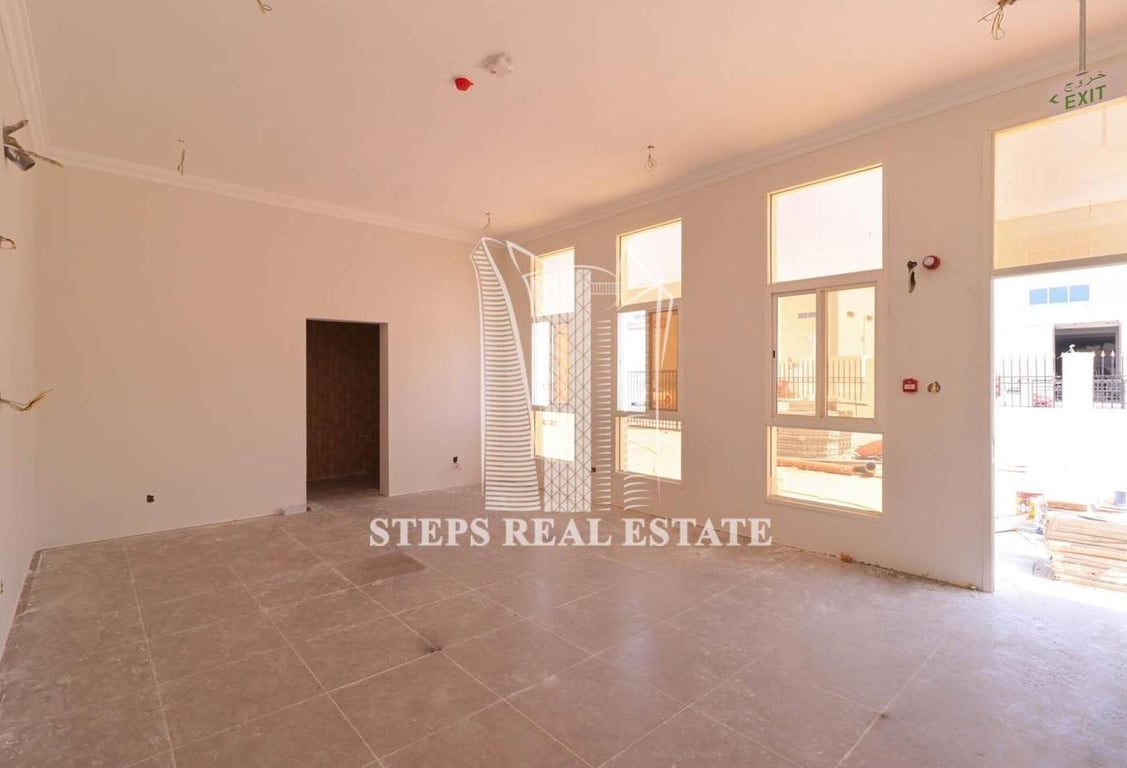 1400 SQM Store with Offices in BIrkat Al Awamer