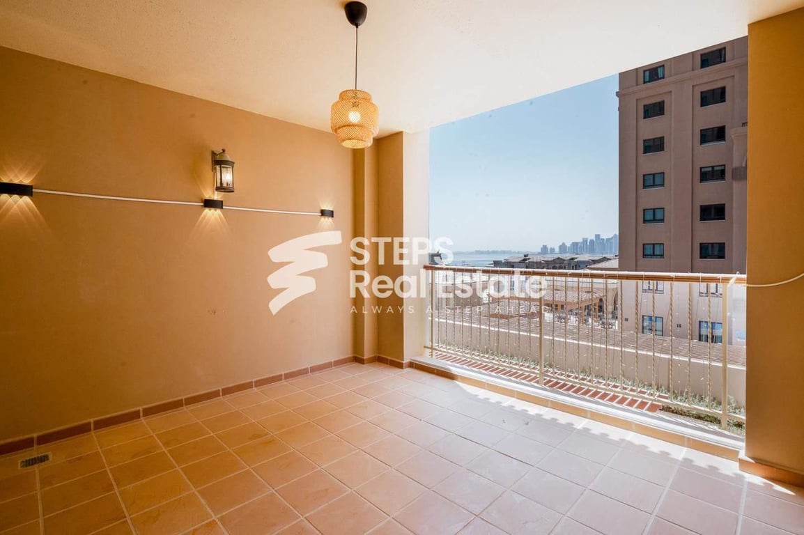 Chic 1BHK w/ Sea Views & Spacious Balcony - Apartment in Porto Arabia