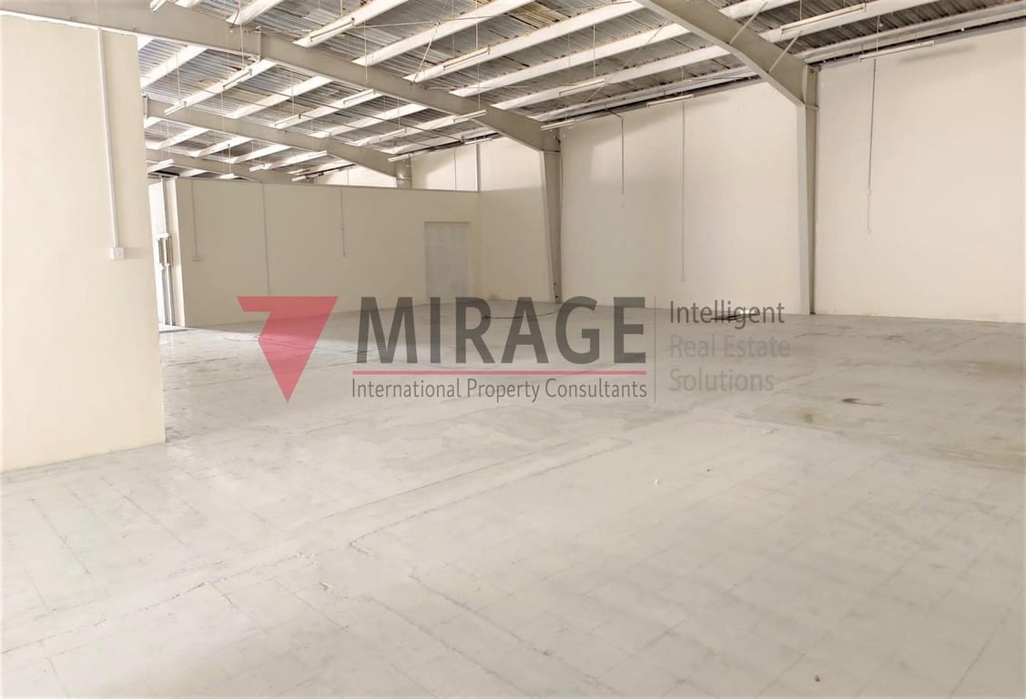 Warehouse for Sale in Industrial Area - Warehouse in Industrial Area