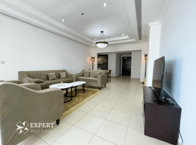 Spacious,Well Maintained,With Balcony Great View - Apartment in Porto Arabia