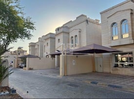 Five Bedroom Villa in Compound for Rent - Villa in Abu Hamour