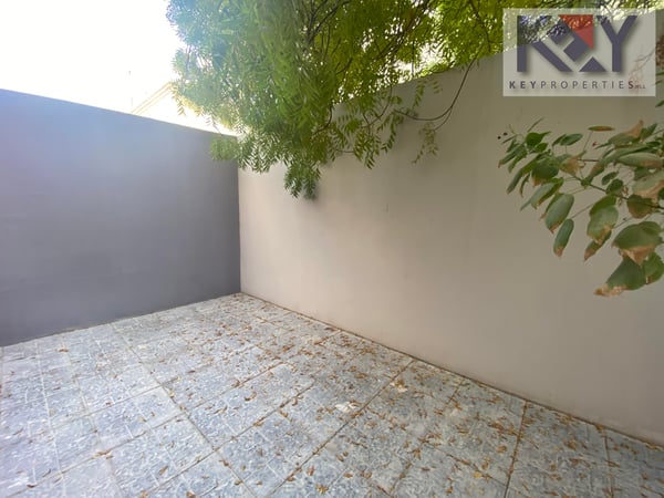 F/F Compound Villa ground floor + backyard - Villa in Umm Al Seneem Street