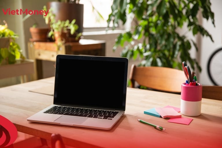 Kiểm tra kỹ lưỡng thông tin khi mua laptop cho sinh viên