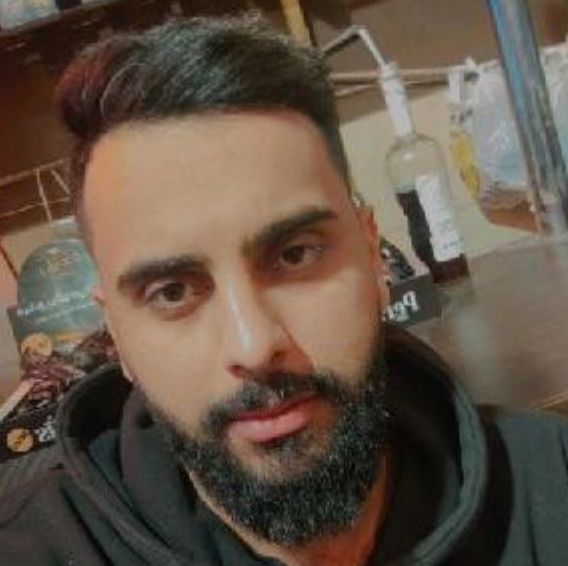 Portrait of MAHYAR RAHIMI SHAHVARI