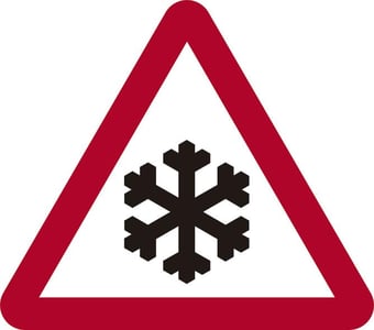 picture of Spectrum 600mm Tri. Temporary Sign & Frame – Risk of Ice – [SCXO-CI-14561]
