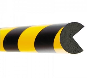 Picture of Moravia 1000mm Yellow/Black Magnetic Traffic-line Edge Protection - Semi Circular 40/40mm - [MV-422.20.276]