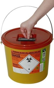 Picture of SHARPSGUARD Orange Lid 7 Ltr Sharps Bin NHS Code FSL135 BS7320:1990 - [DH-DD473OL]