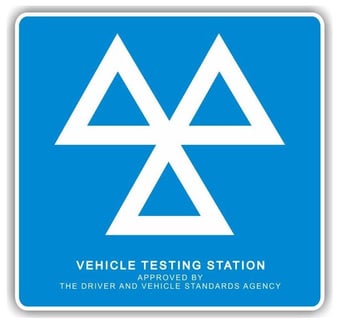 Picture of MOT Sign - 3 Triangles - Mandatory - Heavy Duty - 625 x 600mm - [PSO-MSS7555]