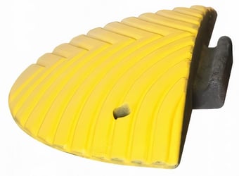 picture of TOPSTOP-ECO 5RE Speed Reduction Ramp - End Section - 250mmW x 70mmH - Fixing Included - Male - Yellow - [MV-281.18.224]