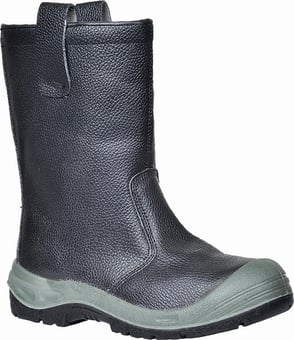 Picture of S1P - SRC CI - Portwest Steelite Safety Black Rigger Boot With Scuff Cap - PW-FW13BKR