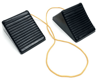 Picture of Rubber Wheel Chocks With Link Cord For Cars and Small Vans - [PSO-WCC6130]