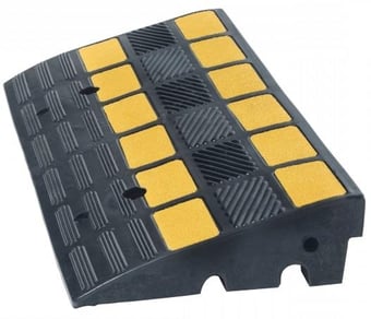 Picture of TRAFFIC-LINE Kerb Ramp - Heavy Duty - 600 x 300 x 100mmH - Black with Yellow Reflective Panels - [MV-279.23.929]