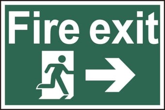 picture of Spectrum Fire exit running man arrow right – PVC 600 x 400mm - SCXO-CI-4200