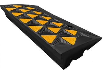 Picture of Way4Now - Heavy Duty Rubber Kerb Ramp Body 600 x 285 x 100mm - SHU-D-CR-16B