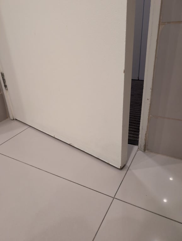 Puerta y Pilastra  (Malo)