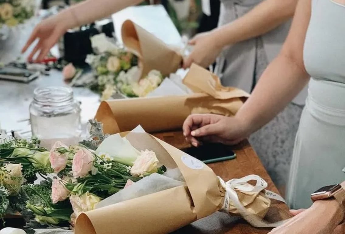 SIP & CREATE FLORAL ARRANGEMENT WITH BELLISSIMI FIORI