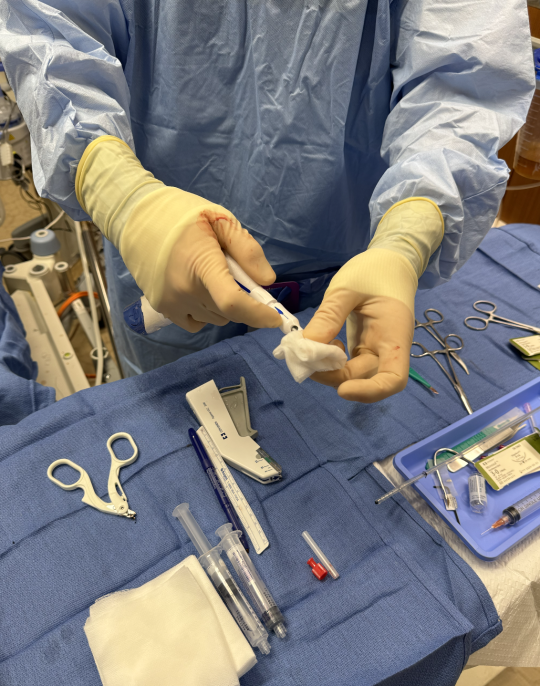 When the phasor stops drilling, it's because bone dust is preventing it. Use a 4x4 and rub it off frequently.