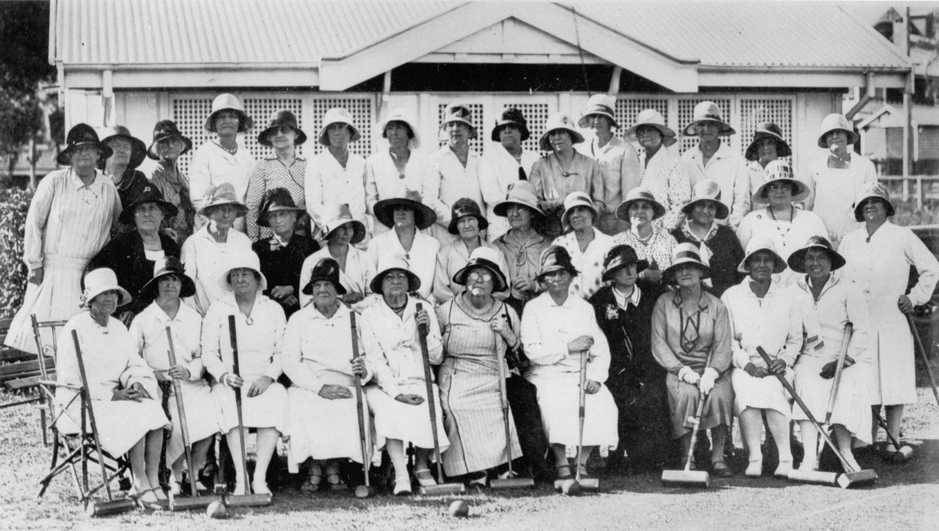 McIlwraith Croquet Club, so named after Lady McIlwraith who donated the land for recreational purposes.