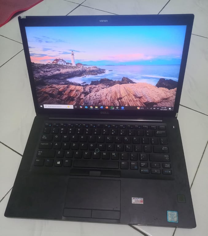Dell Latitude 7480 Core i7 7th Gen, 8 GB RAM, 256 GB SSD, 14 inch harga 3 jutaan