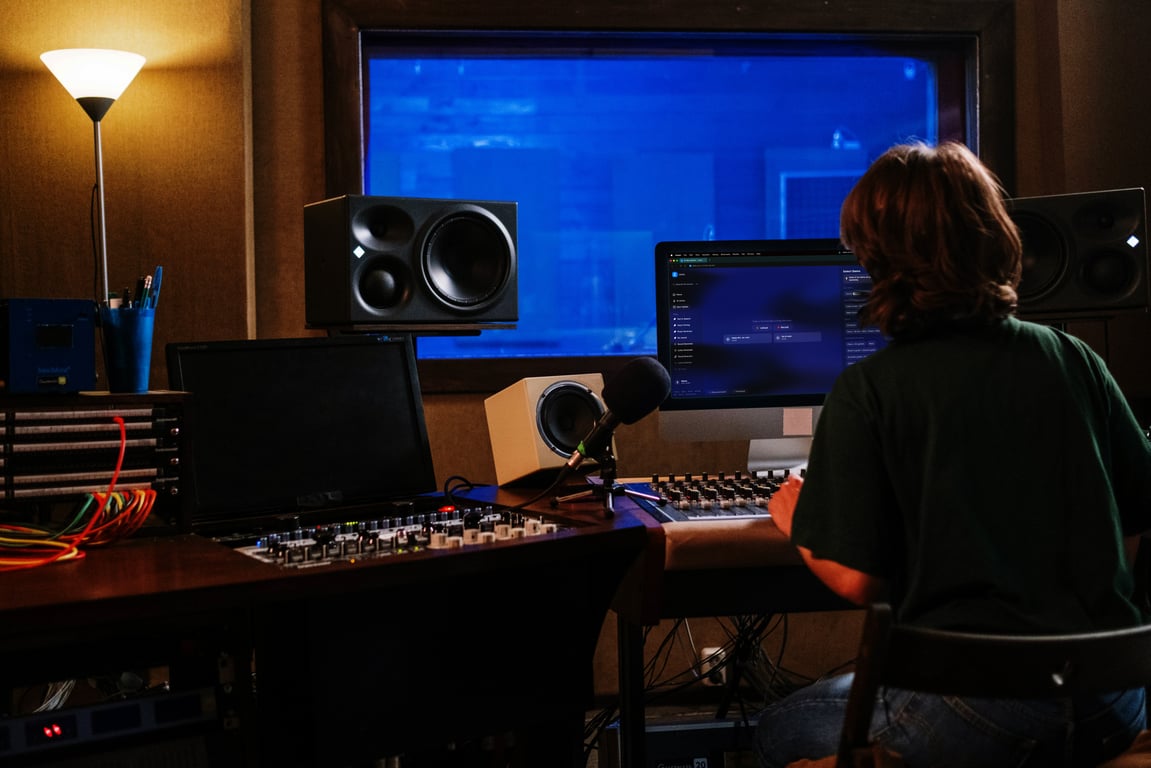 7 Best AI Stem Splitters for Flawless Music Separation (2025 Edition)