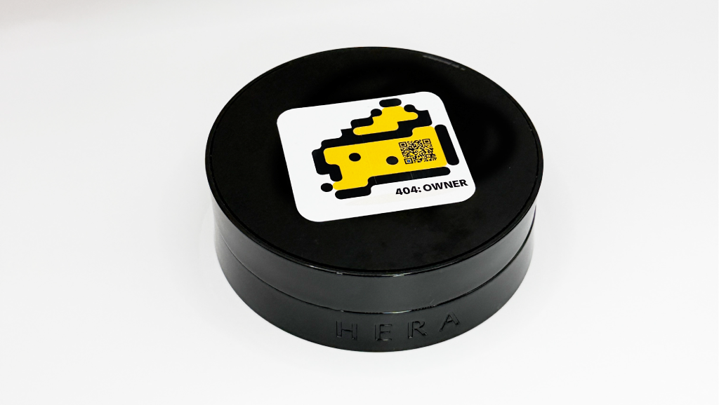 Small Cosmetics
인공눈물, 립밤, 쿠션 등, 작은 물건일 수록 
NAT가 빛나게 될거에요.